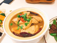 榆林农家炖豆腐-小六汤包砂煲菜(文景路店)