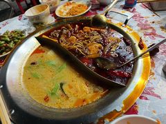 -肖婷姐大铁锅重庆火锅(南湖店)