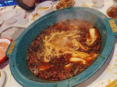 -渔香岛美蛙鱼头火锅(黔灵山公园店)