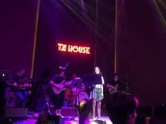 -TZ House音乐现场(来福士中心店)