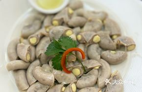 White-Cut Intestine (Bouncing Intestine)