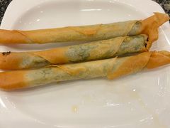 虾仁荠菜春卷-耿福兴(凤凰美食街店)