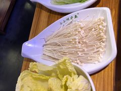 -小小河边鱼(天润城店)