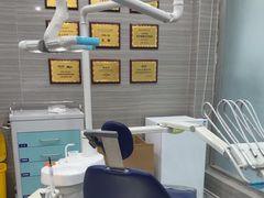-上海仁爱医院口腔科 · 种植