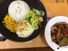 -海盗虾饭·剥好的小龙虾饭(SOHO尚都店)