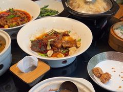 -鑫小城故事·藕汤·家常菜(台北一路总店)