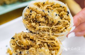 Hainan Coconut Pork肠 Rice Cake