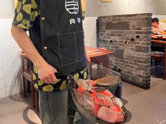 -肉甲韩国木炭烤肉(新壹街1店)