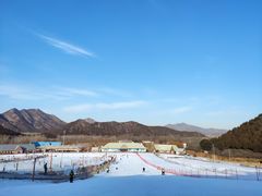 -十三陵雪世界滑雪场