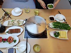 -湯系·煲汤手艺人(东二环泰禾广场店)