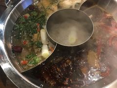 三味锅底-额尔敦草原涮羊肉·烧烤(冻青树总店)