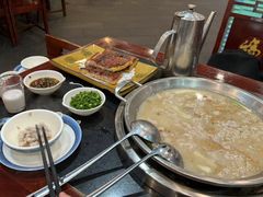-老来福·非遗酸汤兔(凯旋路店)