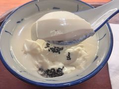-RUXU入续糖水铺与包(卓悦中心店)