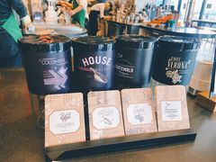 -星巴克臻选(南京金茂览秀城店)