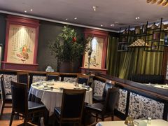 -八府香鸭·啫啫煲(华山路店)