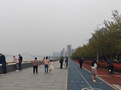 -宝龙城(杭州滨江店)
