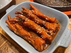 红卤鸡爪-蜜桃餐厅·伴山(湖滨商业街店)