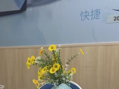 -上海大学附属上海和平眼科医院