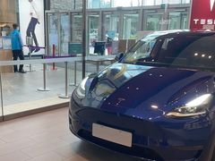 -TESLA 特斯拉(北京颐堤港体验店)