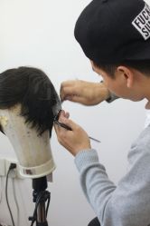 工作中-髻尚坊增发补发织发假发定制