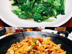 干锅肥肠-唐师傅湘西名菜馆(武陵路店)