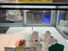 面包甜点陈列柜-PAOPAO Bakery&Café(港汇店)