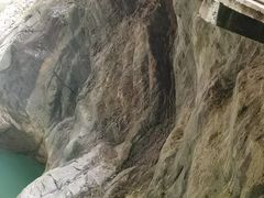 -龙水峡地缝景区