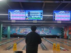 -极限PLAY运动娱乐新世界·团建派对潮玩休闲馆·室内蹦极高空游乐园