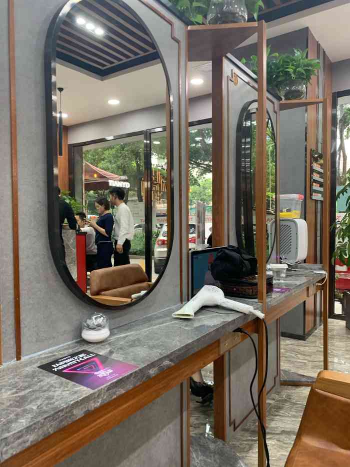 天懿国际美容美发(名门大厦店)