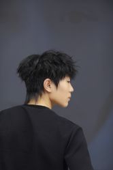 -首脑美发沙龙