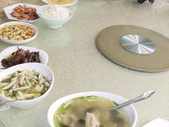 -秦臻海鲜农家乐(奉贤店)