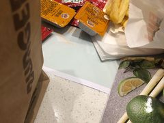 -汉堡王(大连柏威年餐厅店)