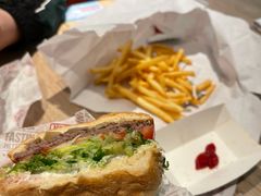 -The Habit Burger Grill 哈比特汉堡(复兴soho店)