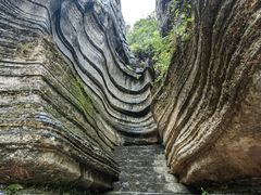 -梭布垭石林景区