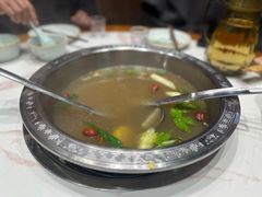 -乡土黄·鲜牛肉火锅·小龙虾(兴业街店)