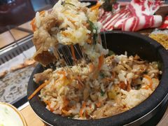 芝士牛肉石锅拌饭-千纸鹤嫩汁烤肉(西大直街店)