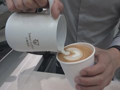 燕麦拿铁-BIRR COFFEE小熊咖啡(鸿瑞店)