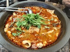 -灶知轩湘西石锅鱼(万佳广场店)