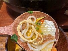 -银米·云南传统过桥米线(双廊黑金冠店)