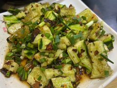 -牛喵喵铜锅牛肉馆