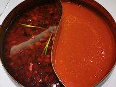 招牌红蕃鸳鸯锅-漾亚·雍雅合鲜(鹭岛店)