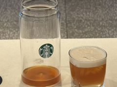 -星巴克臻选(盐城金鹰聚龙湖店)