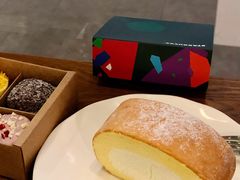 -星巴克(上海虹桥新天地二店)