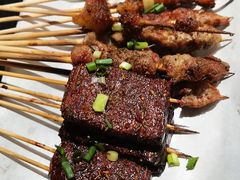 -罗霸蛮老岳阳大排档·鲜货烧烤·土吊子煨砂锅烧菜