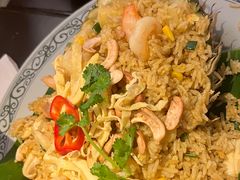 菠萝焗海鲜饭-大头虾越式风味餐厅(光明广场店)