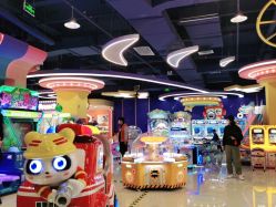 -开心巴士(世纪东方商业广场店)