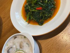 -暹罗酒肆泰餐厅酒吧