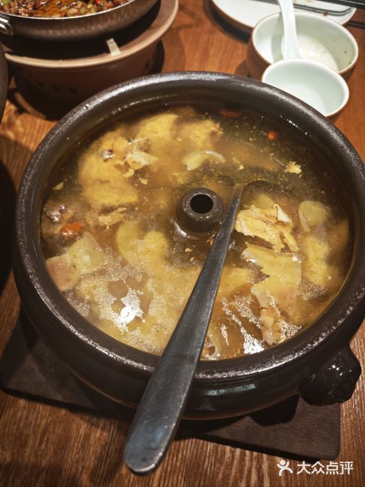 云海肴·汽锅鸡·云南菜(苏州中心店)经典原味汽锅鸡图片