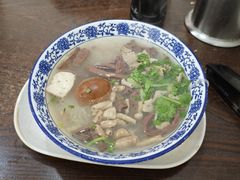 -叶新小吃店(来凤小区总店)