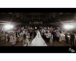 -派丽莫Pellimo原创设计婚纱品牌